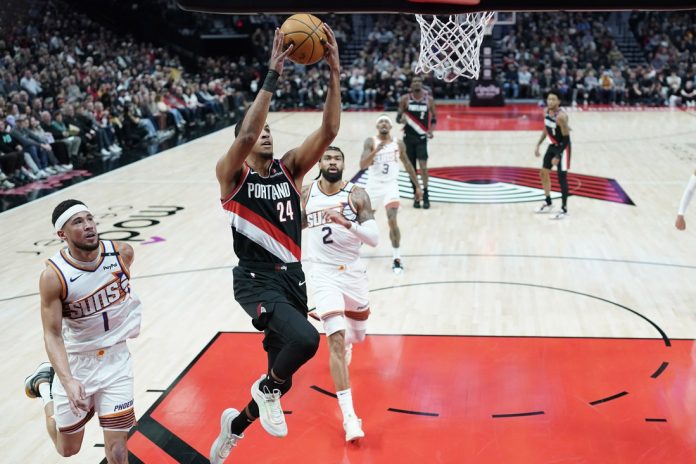 Deandre Ayton's near-perfect shooting leads Blazers past Suns